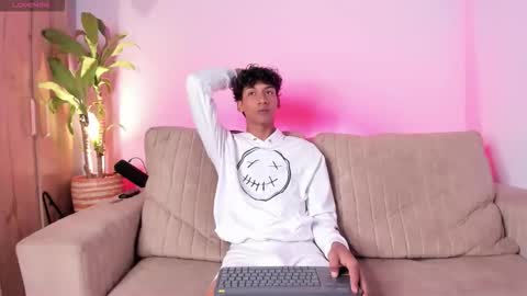 twinksboys_23 online show from October 2025 11:25:01 AM