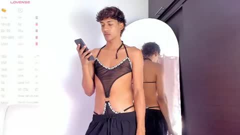 Snapshot of twinksboys_23 chatting on July 2026 02:13:02 PM twinksboys_23 online show from July 2026 02:13:02 PM