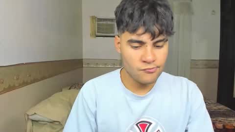 twinkwolf2 online show from February 2026 01:01:02 AM