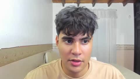 twinkwolf2 online show from March 2026 02:07:02 AM