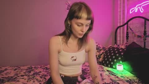 Sin and Skin online show from April 2026 06:16:01 PM