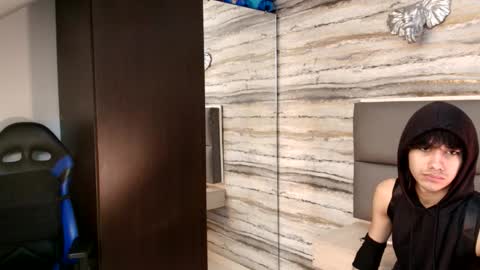 twinslovers_ online show from December 2025 11:56:02 PM