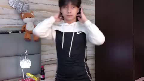 twinslovers_ online show from June 2026 04:55:01 AM