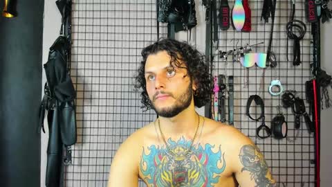 Clio  Tadeo online show from February 2025 03:19:01 PM