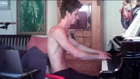 TobeBritta online show from October 2025 03:03:02 PM