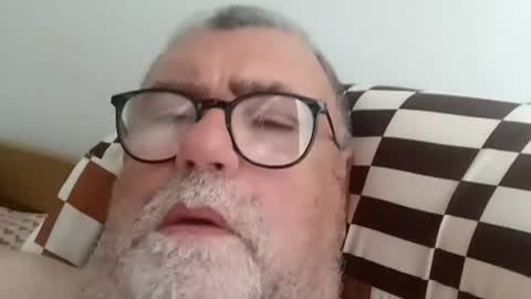 Snapshot of twohats2810 chatting on June 2026 07:33:02 AM twohats2810 online show from June 2026 07:33:02 AM