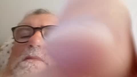 Snapshot of twohats2810 chatting on July 2026 06:16:02 PM twohats2810 online show from July 2026 06:16:02 PM