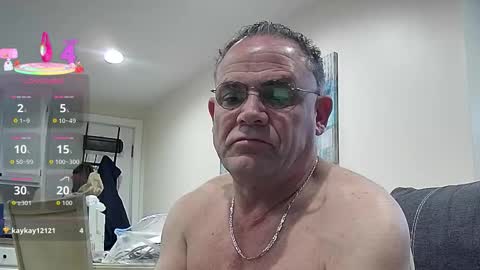 Twopeopleinlove online show from February 2026 12:46:02 PM