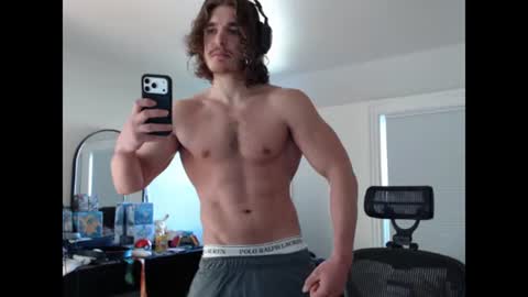 twotwntytwo online show from June 2026 09:04:01 PM