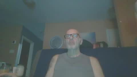 twstone online show from December 2024 03:43:01 AM