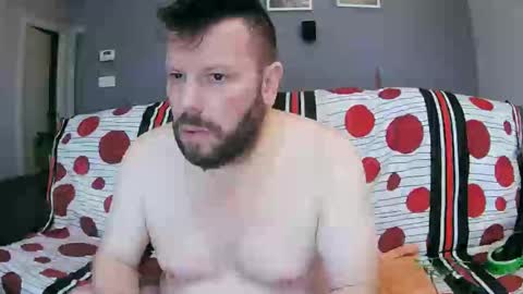 Txan  Chan online show from November 2025 08:15:02 AM