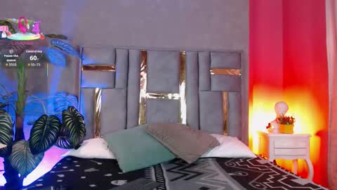 tyla_ks online show from December 2025 08:05:01 PM