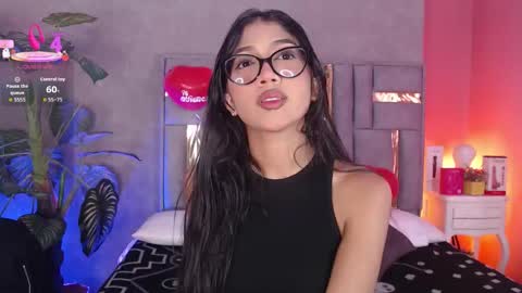 Snapshot of tyla_ks chatting on February 2026 07:43:01 PM tyla_ks online show from February 2026 07:43:01 PM