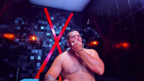 Snapshot of tyleer_scot chatting on April 2026 07:33:02 PM Tyleer Scot online show from April 2026 07:33:02 PM