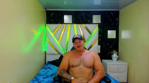 Snapshot of tyleer_scot chatting on April 2026 07:36:01 PM Tyleer Scot online show from April 2026 07:36:01 PM