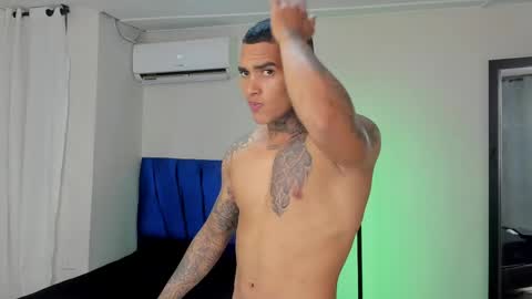 tyler_bell_ online show from March 2026 03:33:02 AM