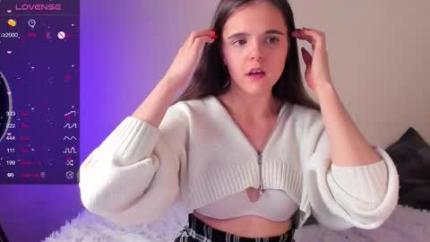 Ema online show from December 2025 06:37:02 PM