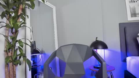 Tyler Fox online show from October 2025 08:37:02 PM