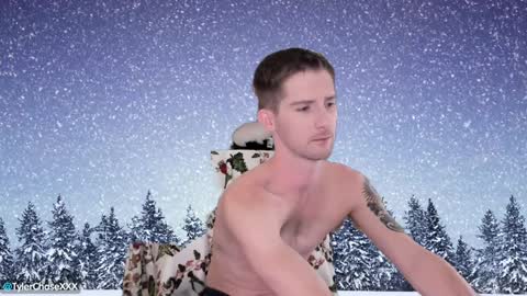 Tyler Chase online show from December 2024 10:33:02 PM