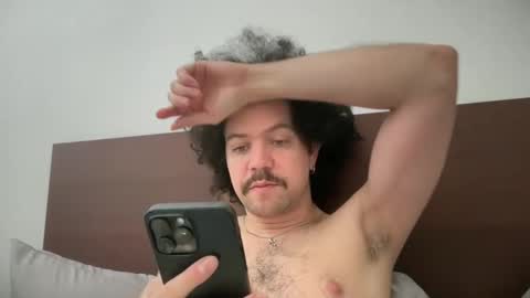 Tyleruzi online show from January 2025 05:14:01 PM