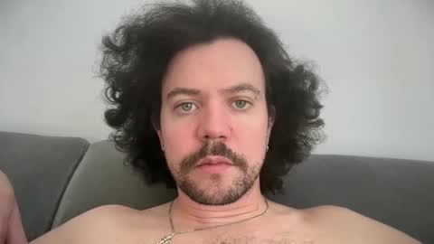 Tyleruzi online show from February 2025 08:56:01 PM