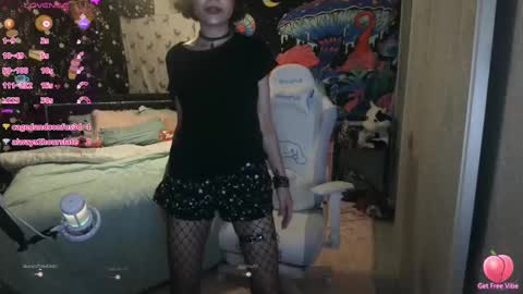 Tyra Liana online show from March 2025 04:17:02 AM