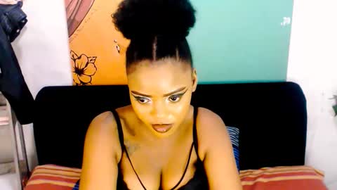 Snapshot of tyrabangz chatting on April 2026 07:15:01 PM Tyra online show from April 2026 07:15:01 PM