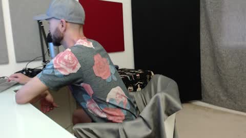 Snapshot of tyronemattias chatting on February 2025 11:14:02 PM Tyrone Mattias online show from February 2025 11:14:02 PM