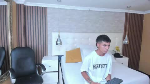 Snapshot of tysongandy chatting on April 2026 04:06:02 AM Tyson online show from April 2026 04:06:02 AM