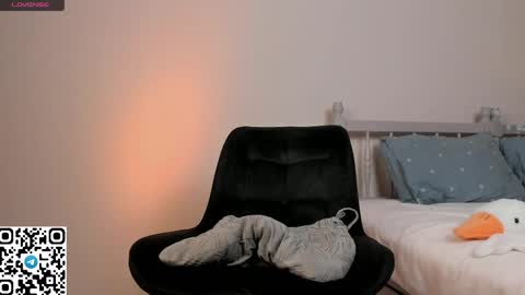 Snapshot of tyty_pupu chatting on April 2026 07:30:02 PM Christine 3 Next broadcast tomorrow at 2100 GMT 5 online show from April 2026 07:30:02 PM