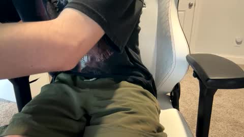 Love Lain online show from March 2026 12:33:01 AM