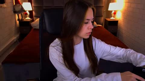 Ulia online show from February 2026 05:13:02 AM