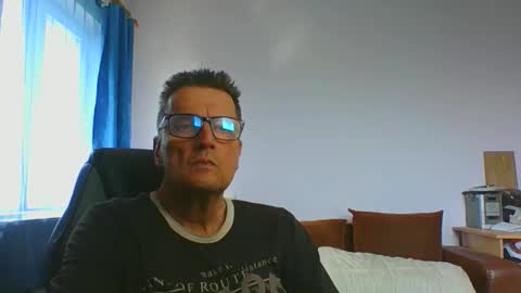 Snapshot of ulmeni4 chatting on June 2026 02:19:02 PM ulmeni4 online show from June 2026 02:19:02 PM