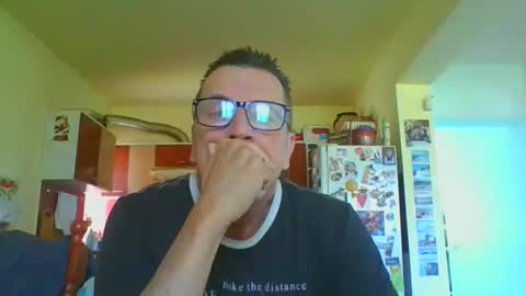 Snapshot of ulmeni7 chatting on May 2026 08:40:02 AM ulmeni7 online show from May 2026 08:40:02 AM