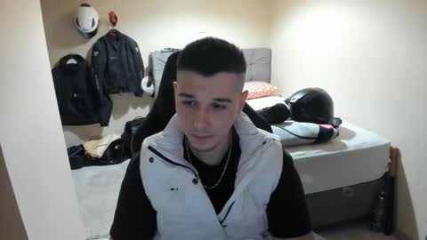 Snapshot of ulxer chatting on May 2026 08:29:01 PM hi im mike tyson - online show from May 2026 08:29:01 PM