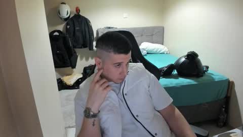 Snapshot of ulxer chatting on June 2026 08:15:02 PM hi im mike tyson - online show from June 2026 08:15:02 PM