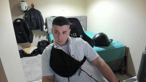 Snapshot of ulxer chatting on June 2026 08:02:02 PM hi im mike tyson - online show from June 2026 08:02:02 PM