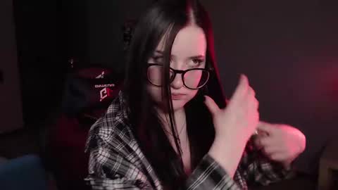 Julia online show from March 2025 12:01:02 PM