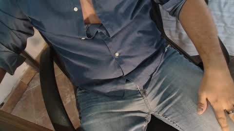 Giov online show from October 2025 10:02:02 AM