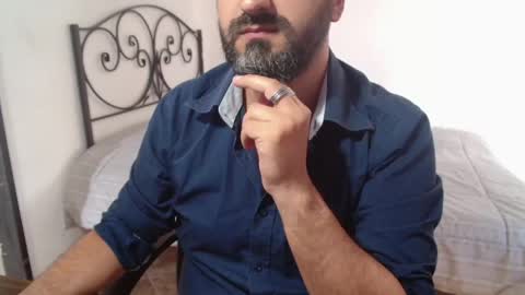 Snapshot of under_thedesk chatting on May 2026 02:56:02 PM Giov online show from May 2026 02:56:02 PM