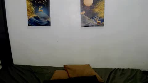 Snapshot of unforgettable_ava chatting on November 2025 12:27:01 PM Rhian online show from November 2025 12:27:01 PM