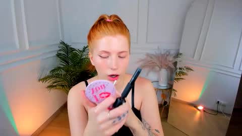 Call me Mira  thumbs up its make me happy online show from November 2025 08:46:02 PM