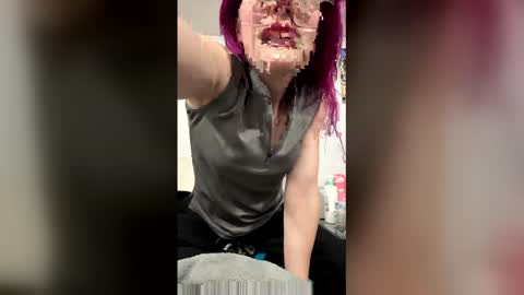 unicornfunky420 online show from April 2026 02:35:01 AM