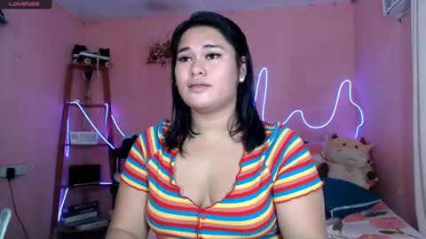 Snapshot of ur_baby_rebbecca chatting on July 2026 09:22:01 AM SINGLE online show from July 2026 09:22:01 AM