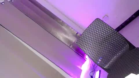 Snapshot of ur_caroline18 chatting on October 2025 11:41:02 AM ur_caroline18 online show from October 2025 11:41:02 AM