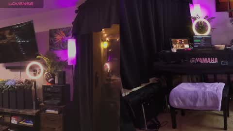 Snapshot of ur_daylee_dose chatting on February 2025 03:32:02 AM Ur Daylee dose online show from February 2025 03:32:02 AM