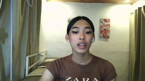 ur_dazzlingmorenaxx online show from August 2026 05:06:02 AM