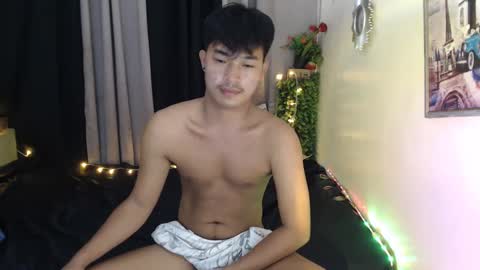 ur_hugechinito online show from March 2025 10:48:02 PM