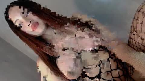 Snapshot of ur_infatuation chatting on January 2025 01:37:02 PM Lola online show from January 2025 01:37:02 PM