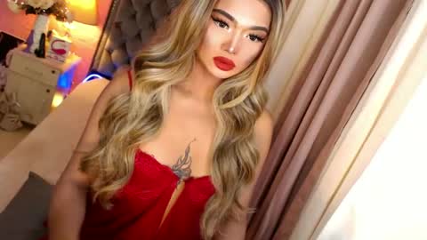 Snapshot of ur_sassygirl chatting on February 2025 01:58:02 AM Kath online show from February 2025 01:58:02 AM